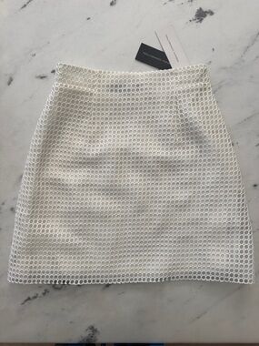 French Connection - size 6 a White Textured A-Line Skirt - new with tags